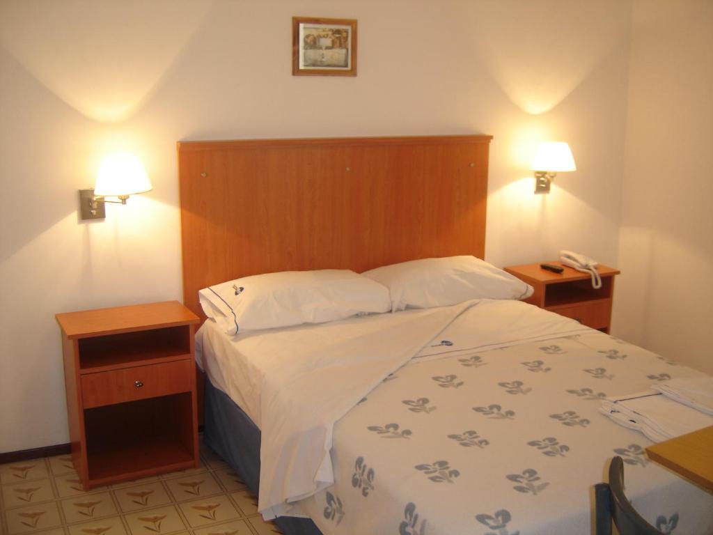 بوينس آيرس Mari Plaza Hotel المظهر الخارجي الصورة